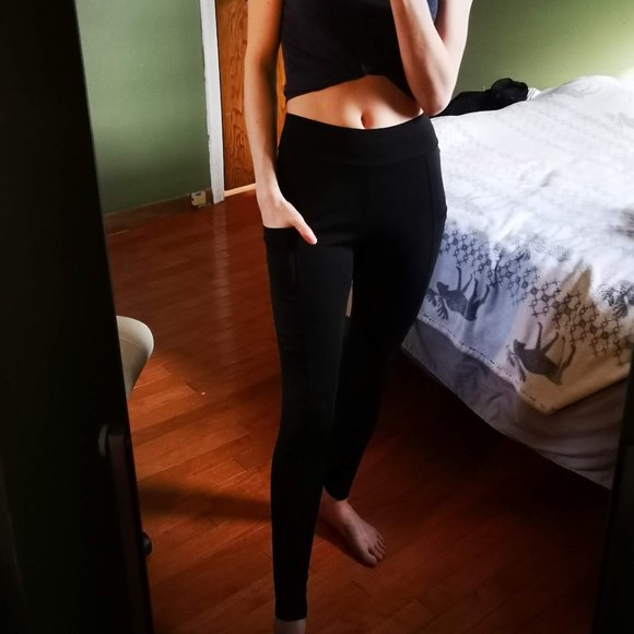 Black leggings with side pocket - Picture 3 of 3